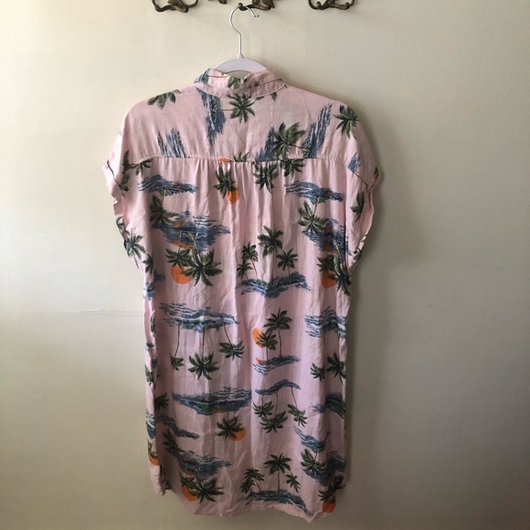 Old Navy Tropical Print Collared Dress - Picture 2 of 3